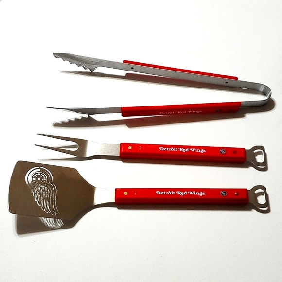 Detroit Red Wings NHL Hockey Sports BBQ Grilling Tool Set 3Pcs. - Picture 7 of 11